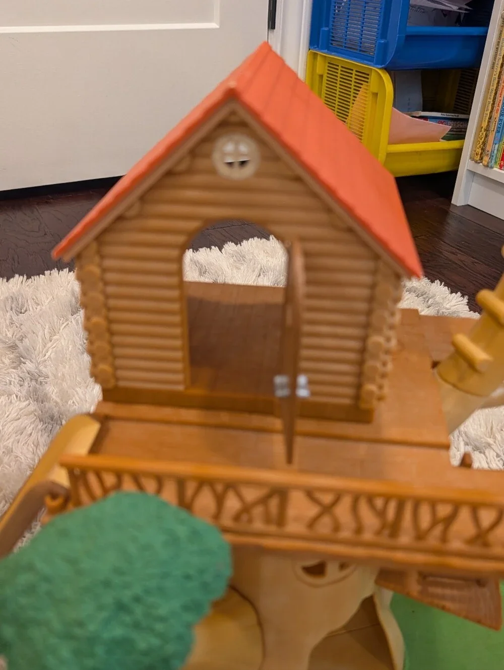 CALOCO CRITTERS Woodland Adventure Tree House Playset House And Accessories